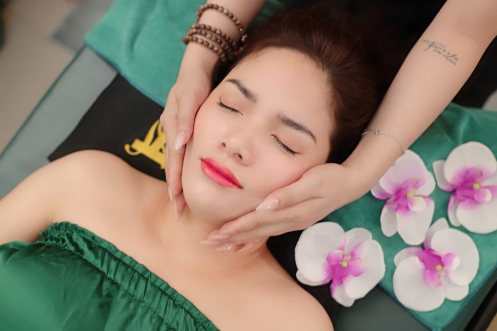 Massage Thảo Dược